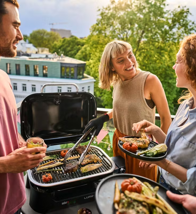 Een elektrische barbecue van Weber, zoals de Lumin, koop je natuurlijk bij Toptuincentrum.nl!