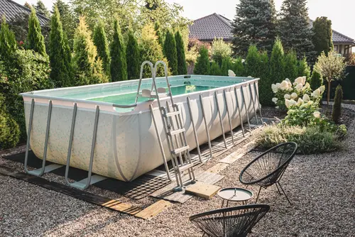 Een ‘coole’ zomer? Ga voor een zwembad in de tuin!