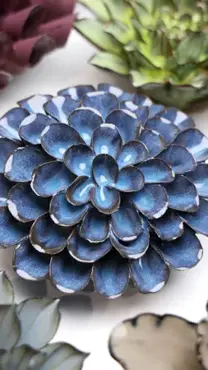 Keramiek Wandbloem Blue Noir Pompon Dahlia - afbeelding 3